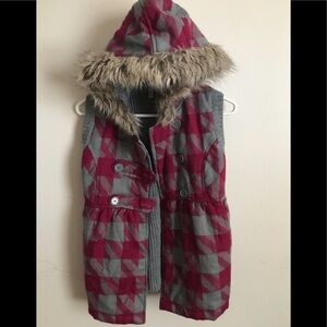 BONGO Vest With fur hood